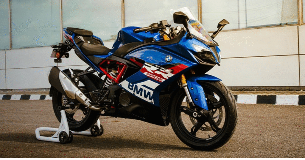 BMW G310R Bike Image